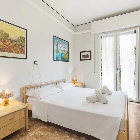 Appartamento Hostdomus - Bilocale Sul Borgo