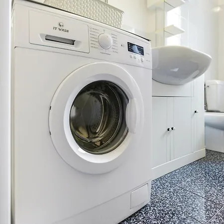 Appartamento Hostdomus - Bilocale Sul Borgo